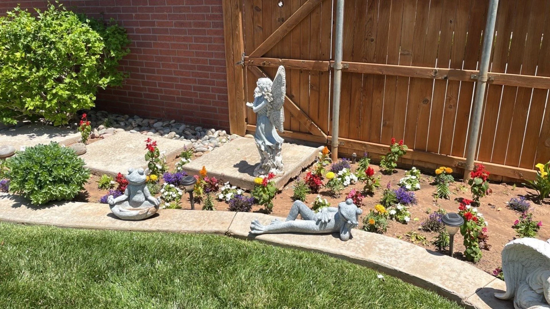 Things to Consider When Adding Annual Flowers to Your Landscape This Fall